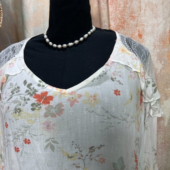 πAmerican Rag Romantic Country Style Blouse with Lace on the Shoulder - Picture 3 of 15